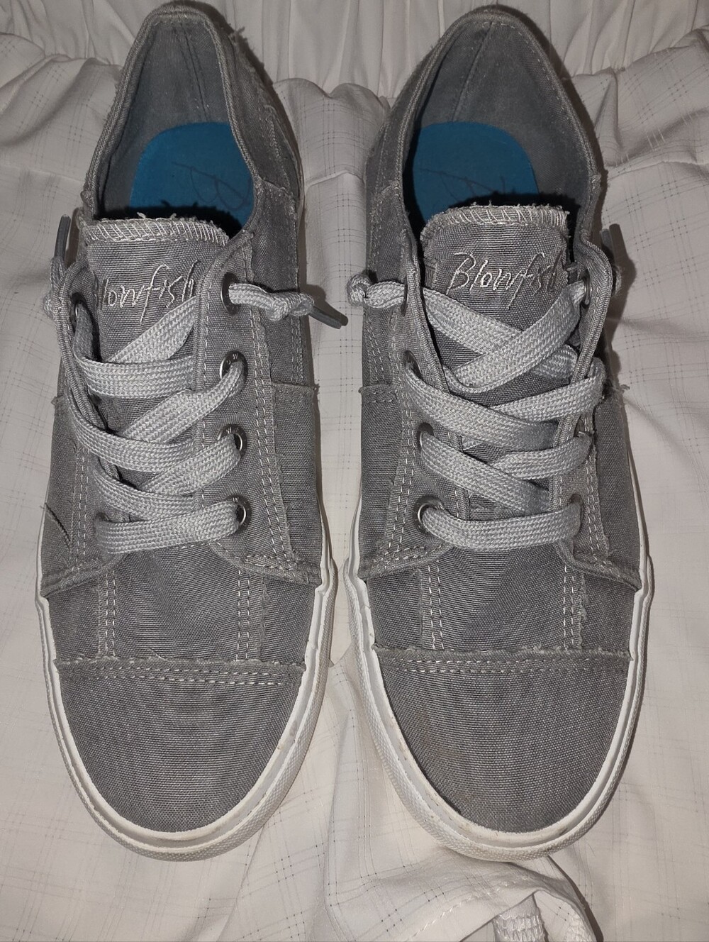 Blowfish Malibu Women's Gray Canvas Slip-on Sneakers US 10